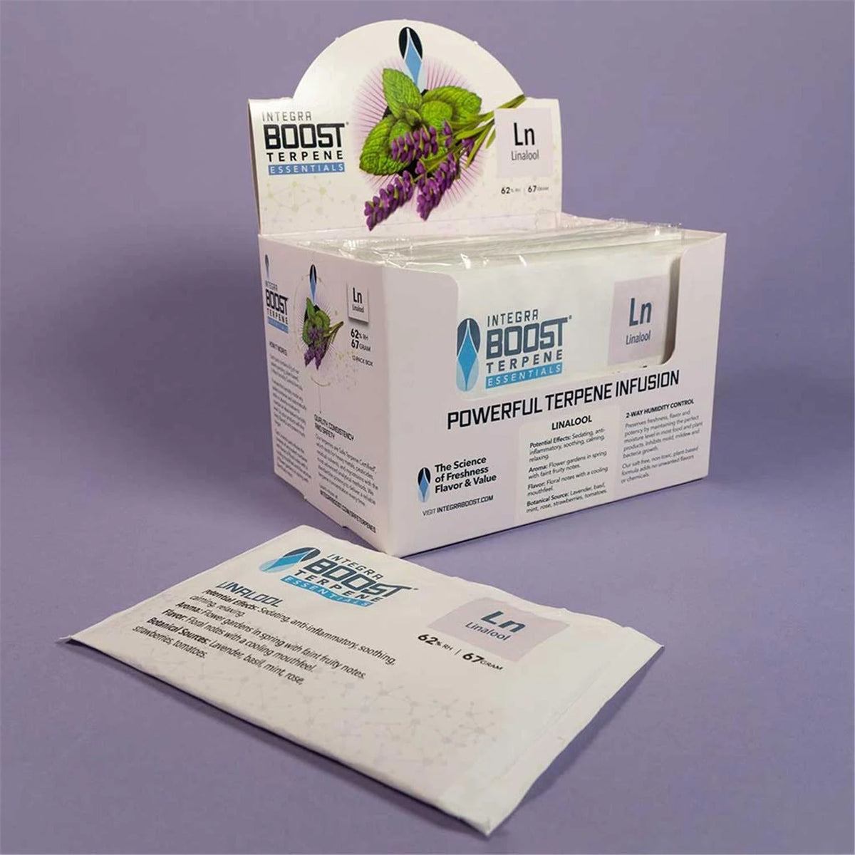 Integra Boost Terpene Essentials Linalool Ln 62% RH 67g Display-Box mit Single Pack, Powerful Terpene Infusion, 2-Way Humidity Control, The Science of Freshness Flavor and Value, lila Hintergrund