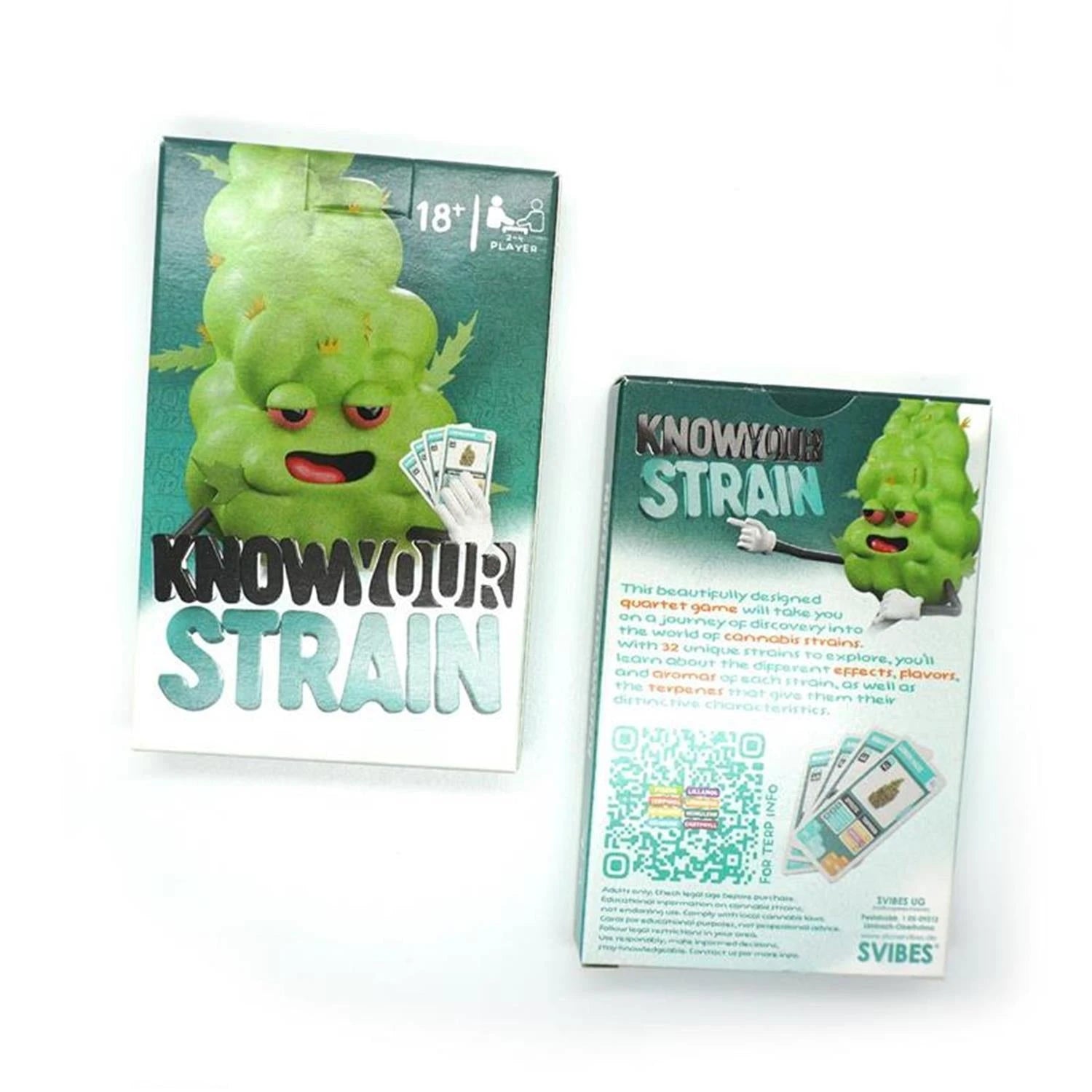 Know Your Strain Quartett-Kartenspiel von Svibes, Vorder- und Rückseite der Verpackung, grüne Cannabis-Bud-Figur mit Spielkarten, 32 Cannabis-Sorten, 18+, QR-Code für Terpene-Infos, weißer Hintergrund