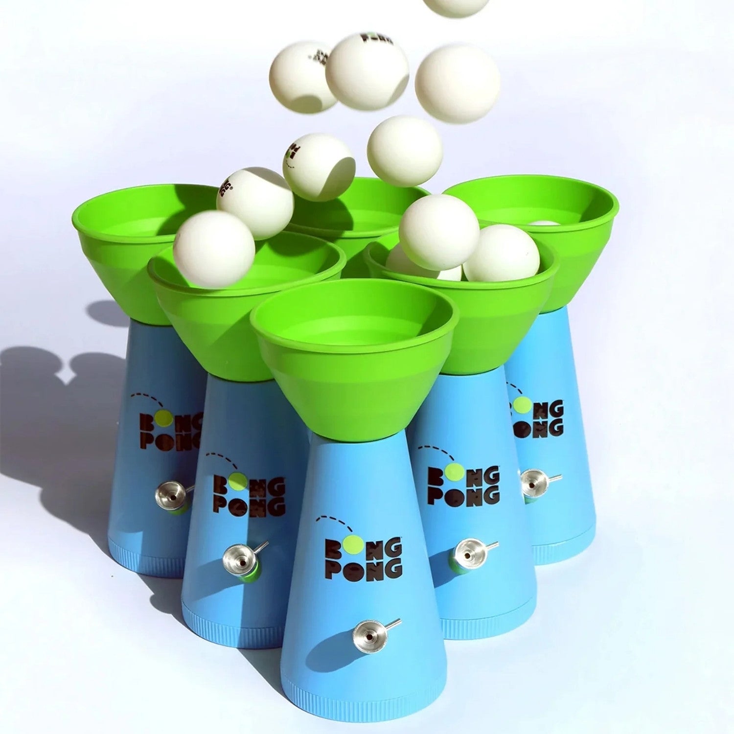 Bong Pong Set – Partyspiel mit 12 Bongs & 4 Bällen