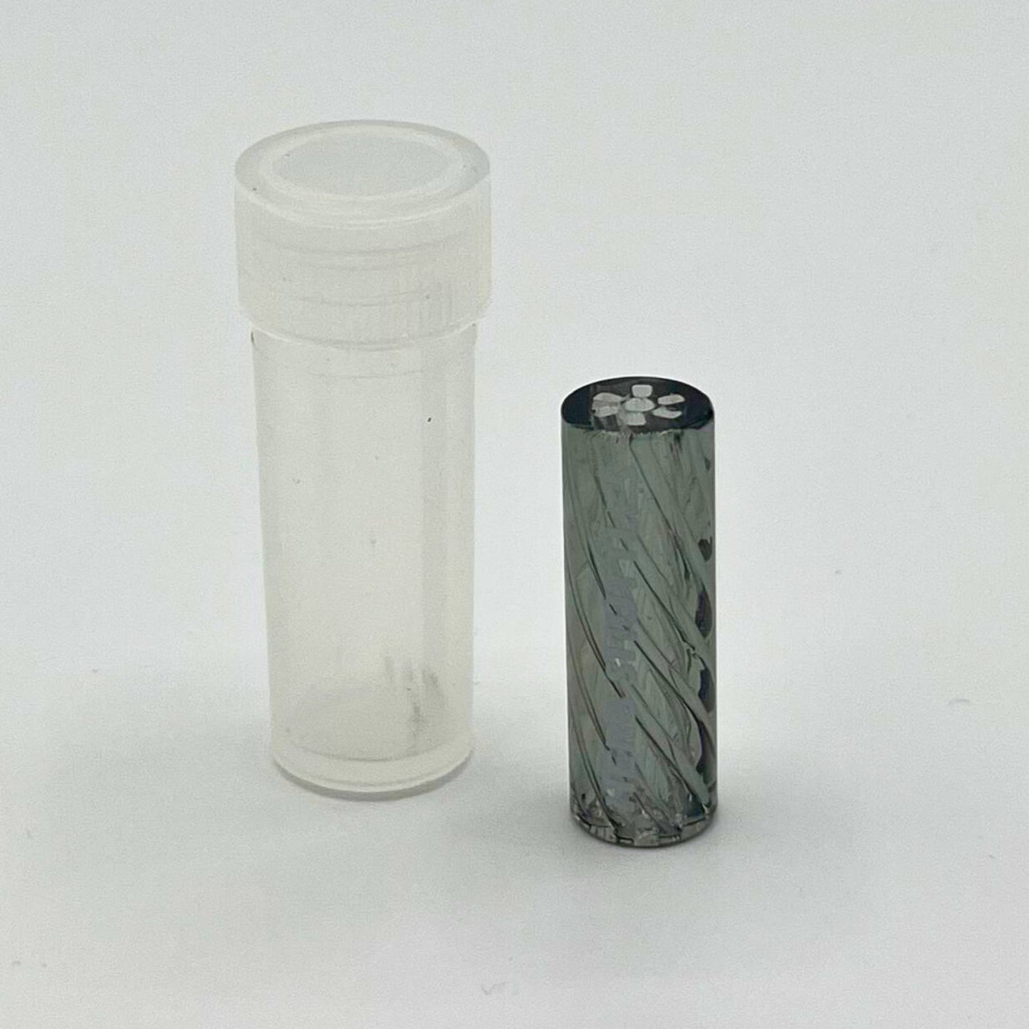 Herb Shuttles Glas Spiral-Tip 10mm in Schwarz mit transparenter Aufbewahrungsdose