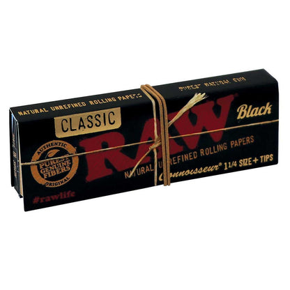 RAW Black Connoisseur Papers 1 1/4 Size + Tips